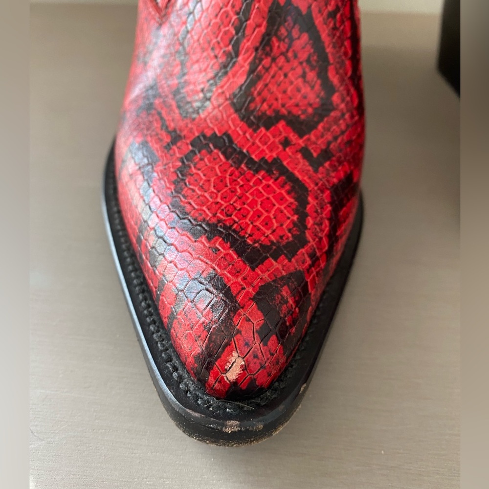 Chloe Rylee Python Print Red Black Ankle Boot Siz… - image 4